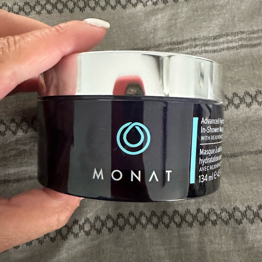 Monat Advanced Hydrating in Shower Masque